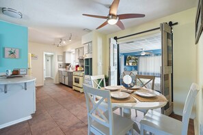Interior - Heated Pool & Boat Dock! Port Charlotte Getaway (Port Charlotte)