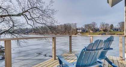 Sunroom & Dock Access at Lake Freeman Studio!