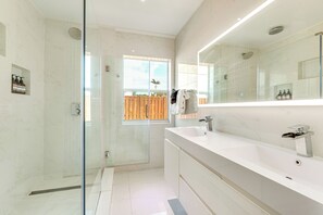 House (3 Bedrooms) | Interior - 3 Mi to Sea! Family Pool House in Fort Lauderdale (Fort Lauderdale)
