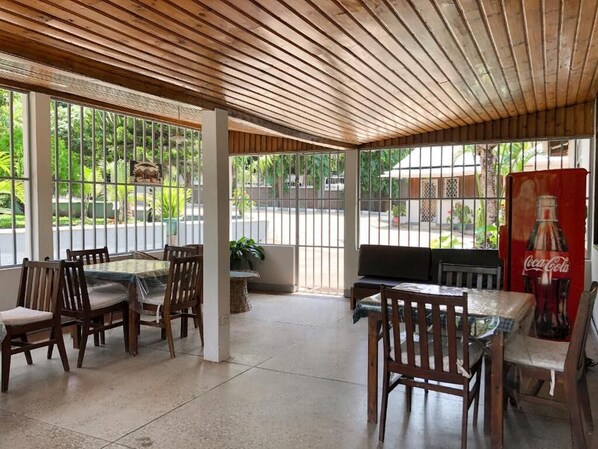 Dining - Moshi Green Lodge (Moshi)