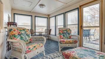 Apartment (0 Bedroom) | Interior