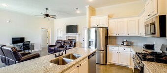 Near Plant & Data Center! Work-ready Canton Base