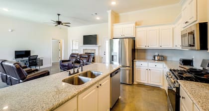 Near Plant & Data Center! Work-ready Canton Base