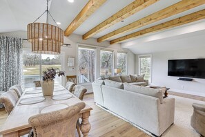 House (3 Bedrooms) | Interior - Fairway & Water Views! Peaceful Holly Lake Retreat (Hawkins)