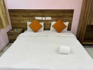 Unclassified image, 4 of 5, button - Yog Namah Hotel & Cafe (Rishikesh)