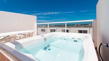 Apartamento básico | Hidromassagem externa