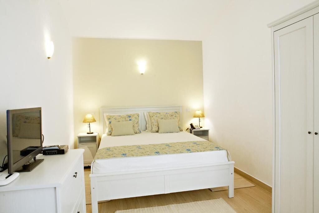 Standard Double Room, Garden View