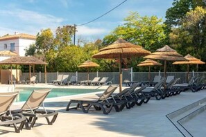 Pool - Comfortable stay at Camping Le Hameau des Pins - New mobile home for 6 people (La Crau)