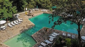 Pool - Dog-Friendly Cabin w/ Hot Tub & Game Room (Gatlinburg)
