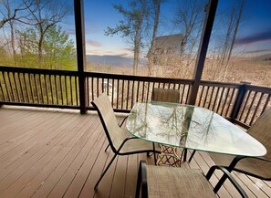 Outdoor dining - Dog-Friendly Cabin w/ Hot Tub & Game Room (Gatlinburg)
