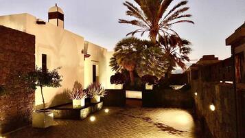 Villa, 3 Bedrooms | Terrace/patio