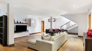 Villa, 3 Bedrooms | Living room
