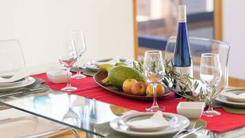 Villa, 3 Bedrooms | Dining