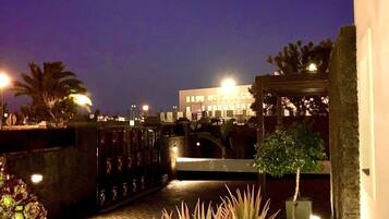Villa, 3 Bedrooms | Property grounds