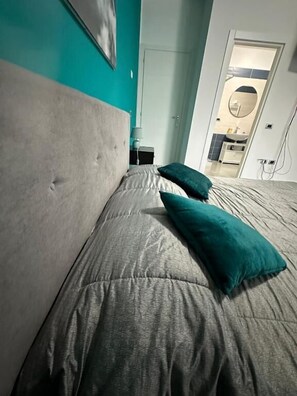 Deluxe Triple Room, Balcony, Mountain View | Free WiFi