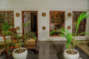 Interior - Amani Safari lodge  (Arusha)