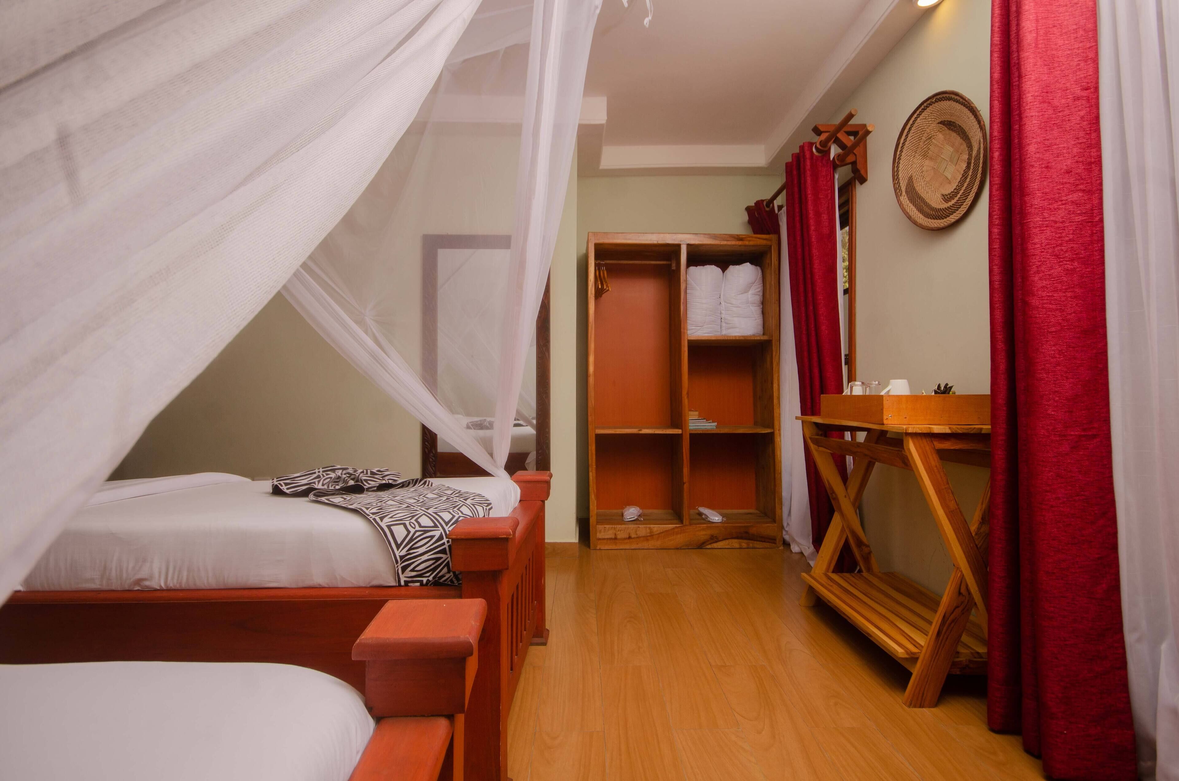 Chambre Quadruple Familiale, balcon, vue jardin | Wi-Fi gratuit