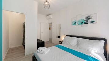 1 camera, ferro/asse da stiro, Wi-Fi, lenzuola