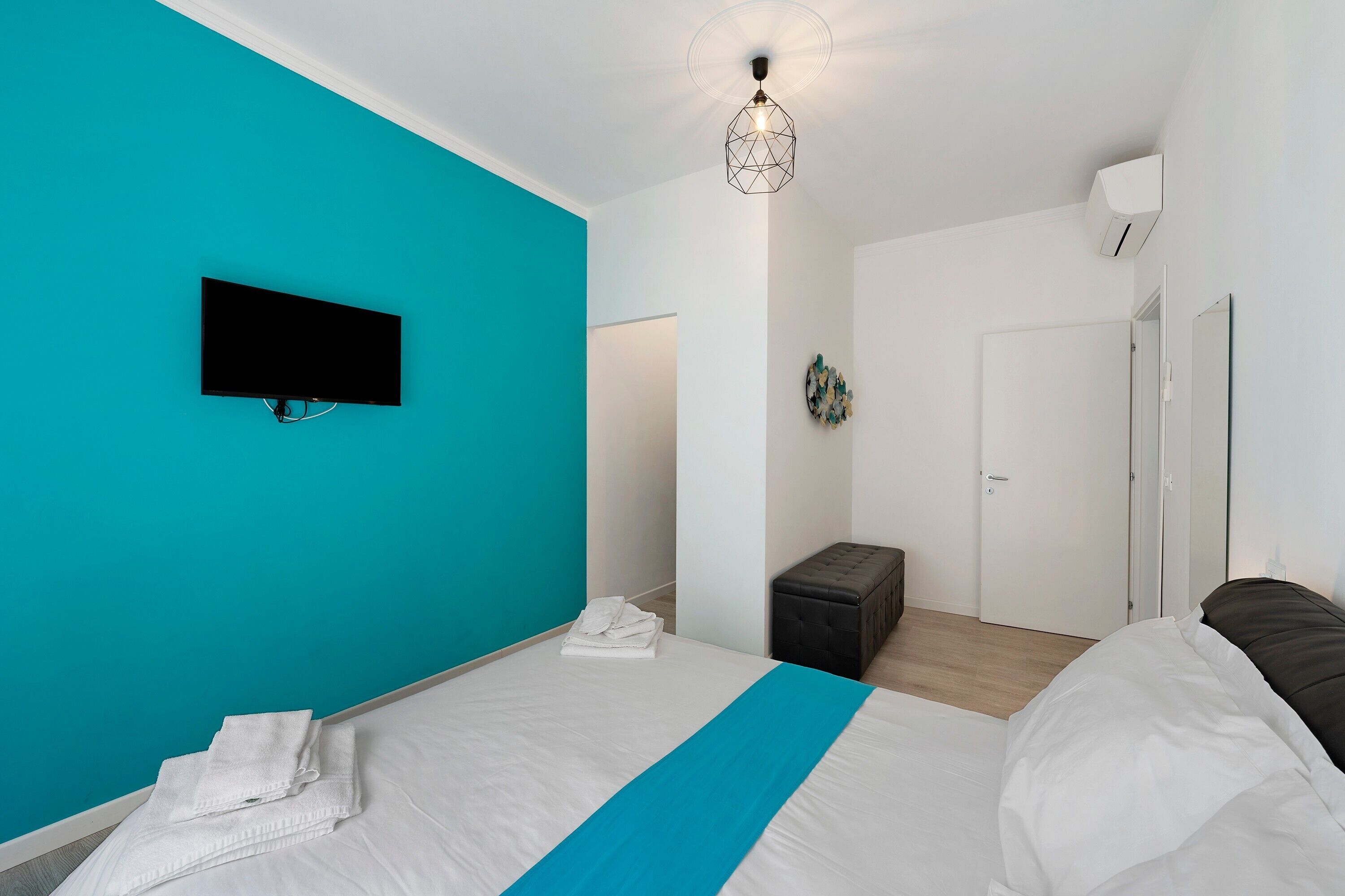 1 camera, ferro/asse da stiro, Wi-Fi, lenzuola