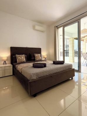 House, 3 Bedrooms | 4 bedrooms - Amáni Seaview 3 Bedrooms Luxury Villa (Pegeia)