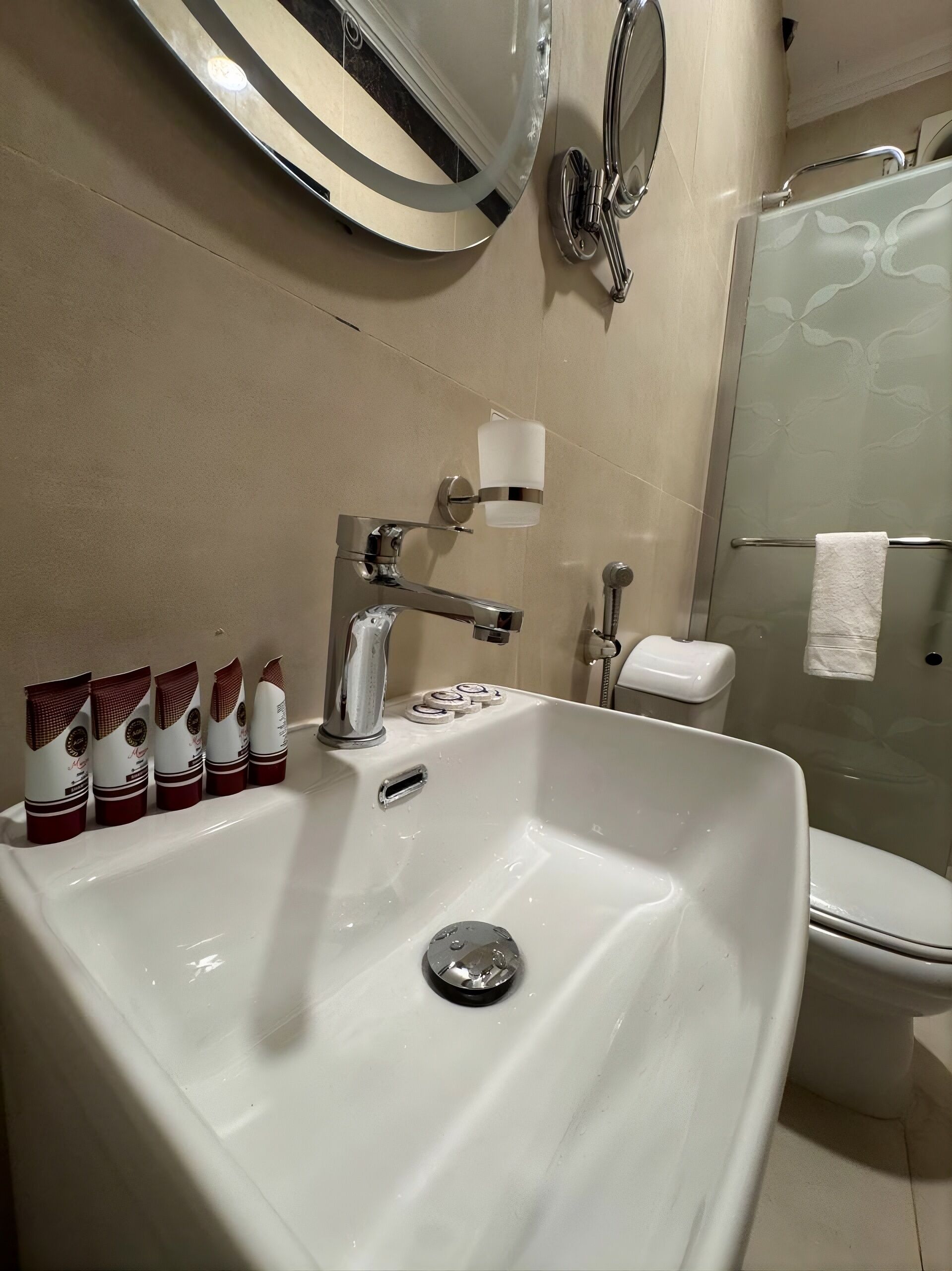 Baño | Toallas, jabón y champú