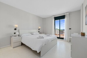 2 bedrooms, iron/ironing board, free WiFi - AUGUSTA SEA & POOL VIEW 2467 (Casares)