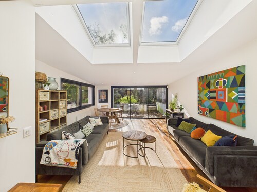 City Center – House for 4 Adults and 2 Children