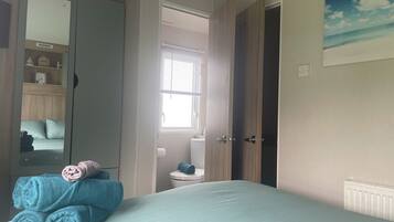 House, 3 Bedrooms, Smoking, Fireplace