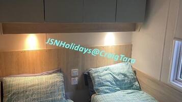 House, 3 Bedrooms, Smoking, Fireplace