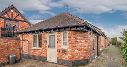 Pools Cottage 13 - The Artist studio