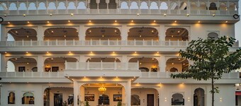 Maruwas luxury retreat