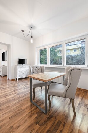 Nicht klassifiziertes Bild, 3 von 7, Schaltfläche