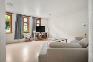 House, City View | Living area - The Red House - Affordable living (Bergen)