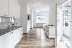 Nicht klassifiziertes Bild, 2 von 7, Schaltfläche