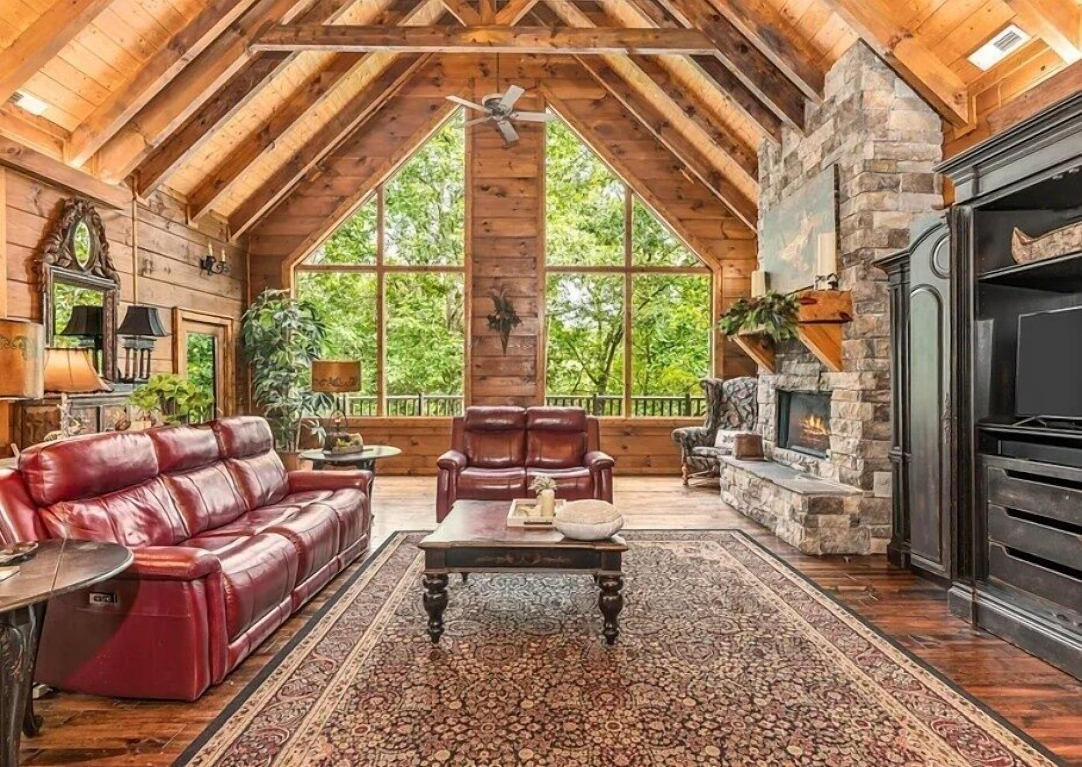 House, 4 Bedrooms | Living area