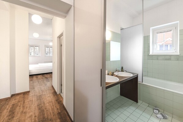 Unclassified image, 1 of 8, button - 55 m² Apartment mit 2 Schlafzimmern für bis zu 6 Personen (Alpenresidenz (Bad Gastein))