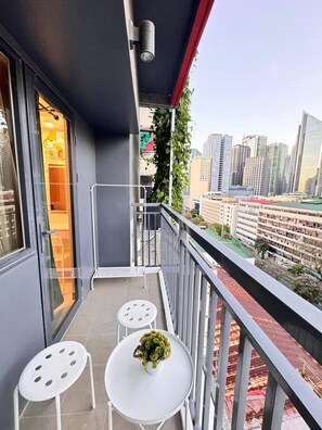 Condo, 1 Bedroom, Accessible, Balcony | Balcony - MJM Cityscape At Red Residences Makati (Makati)