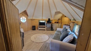 Téléviseur connecté, foyer