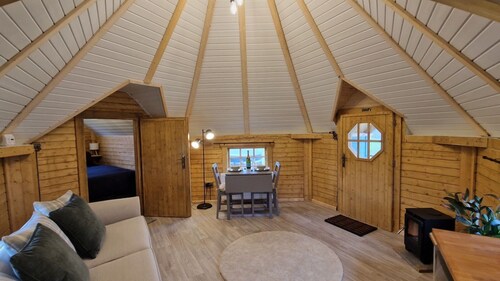Luxury Glamping Lodge with hot tub set on a beautiful, Mid Wales hillside