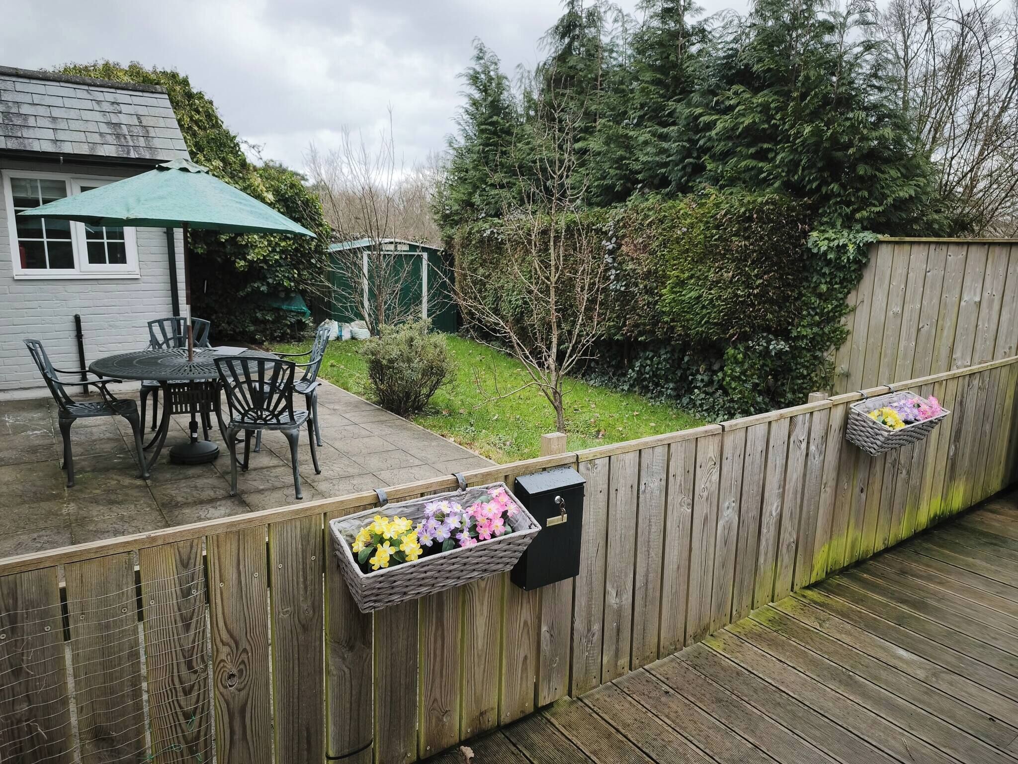 Apartment, 1 Schlafzimmer, Gartenblick | Speisen im Freien