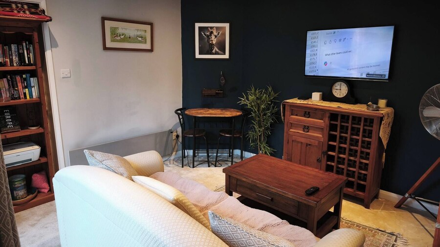 Groombridge 1 Bed Self Catered Flat, can Sleep 4