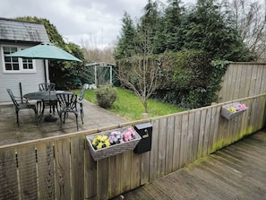 Apartment, 1 Bedroom, Garden View | Outdoor dining - Groombridge 1 Bed Self Catered Flat, can Sleep 4 (Royal Tunbridge Wells)