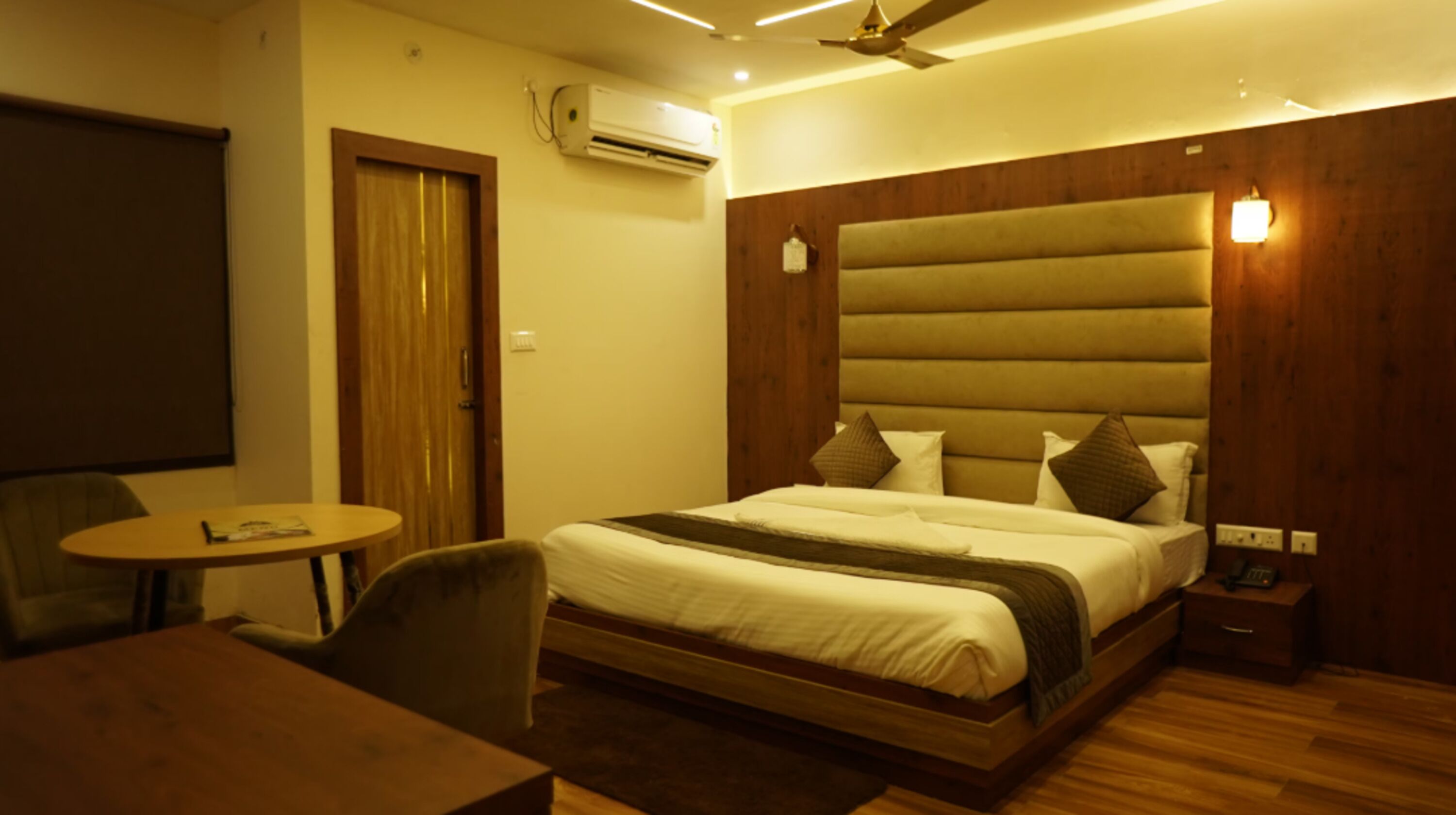 Signature Double Room, City View