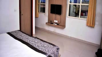 Deluxe Double Room, City View | View from room