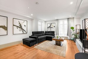 House - Mayfair Residence on Park Lane With Concierge (London)
