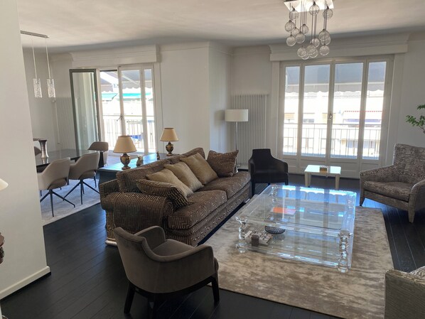 Billede uden beskrivelse, 1 af 17, knap