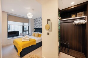 Unclassified image, 5 of 34, button - Luxury 1-Bed w. Gym + Pool + Cinema - Soho House Building (London)