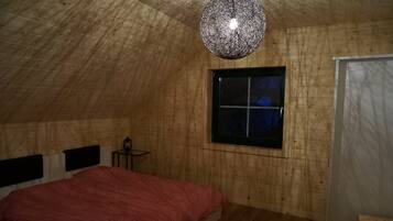 Apartment, 2 Bedrooms, Pets Allowed, Mountain View | Free WiFi