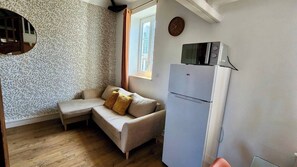 TV - The estacade, in the heart of Veules-les-Roses (Veules-les-Roses)