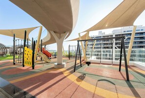 Children’s area - Free housekeeping visits during your stay - StayShort - Fresh & Modern New Studio in Arjan that Sleeps 3 (Arjan)